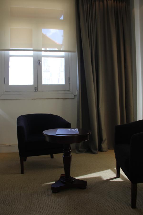 Real Hotel Lujan Bagian luar foto